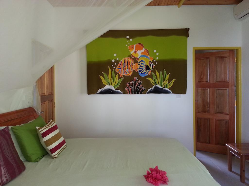 Zanboza Guesthouse La Digue Rum bild