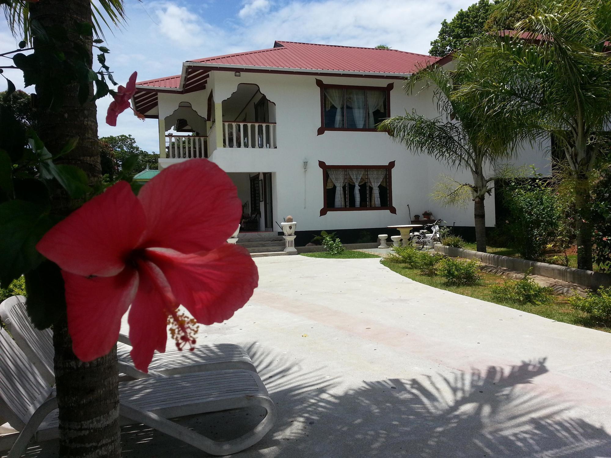 Zanboza Guesthouse La Digue Exteriör bild
