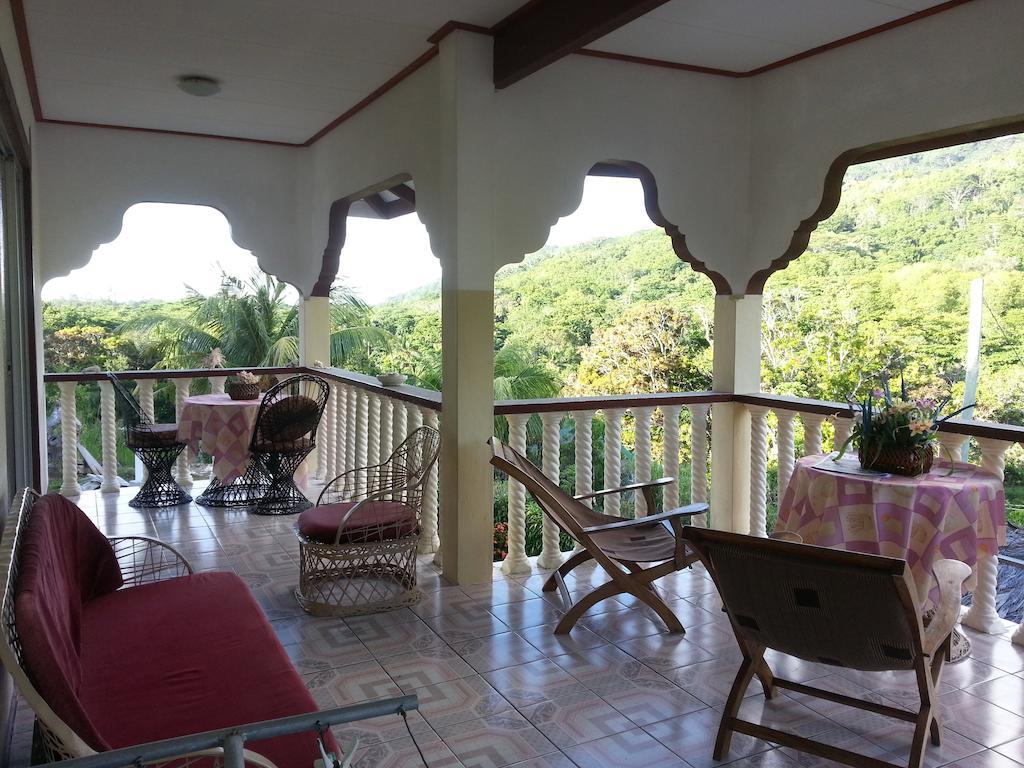 Zanboza Guesthouse La Digue Rum bild