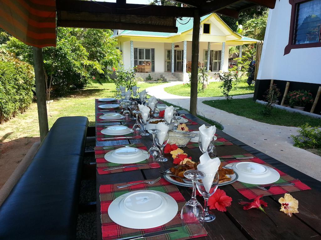 Zanboza Guesthouse La Digue Exteriör bild