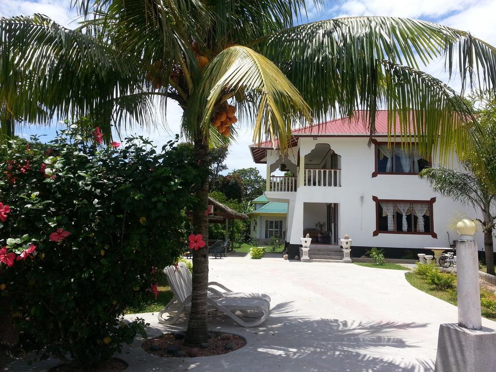 Zanboza Guesthouse La Digue Exteriör bild