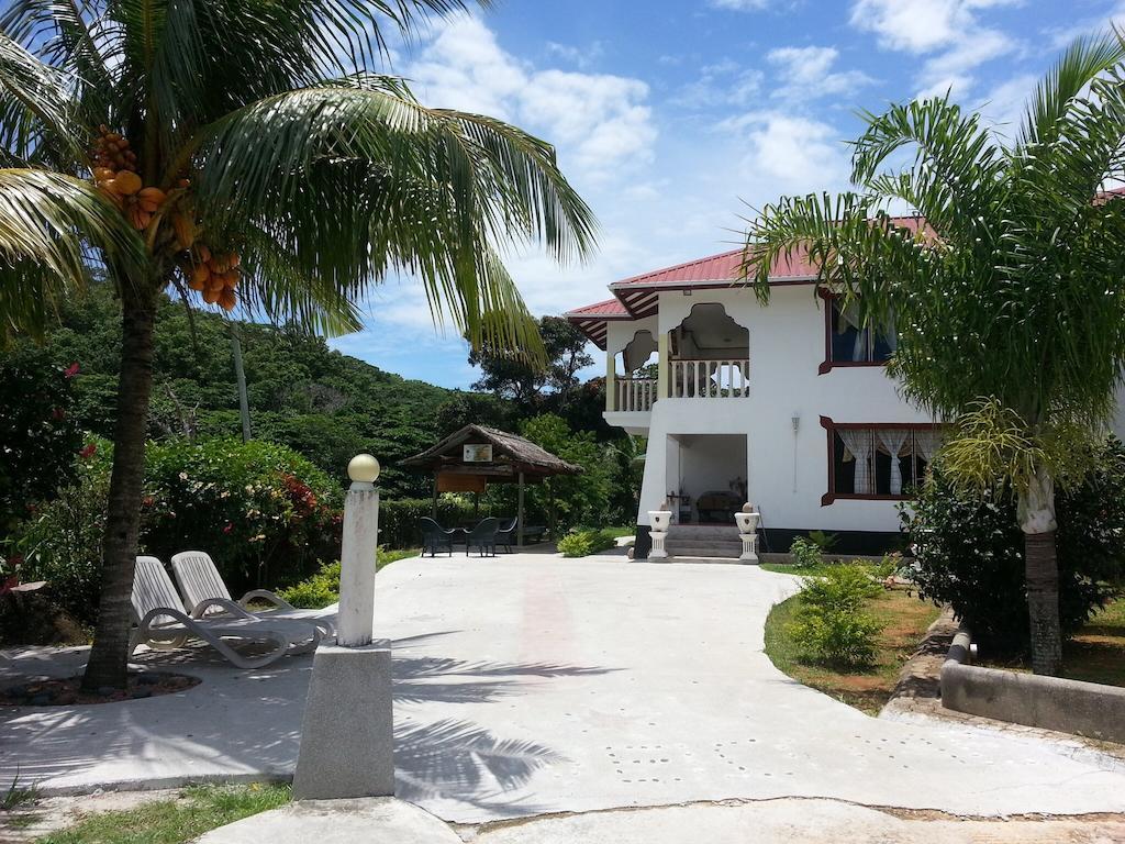 Zanboza Guesthouse La Digue Exteriör bild